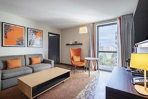 Doubletree By Hilton Paris Boulogne