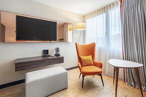 Doubletree By Hilton Paris Boulogne