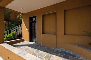 Still River Suites with Heated Pool, Jacuzzi by ELIVAAS