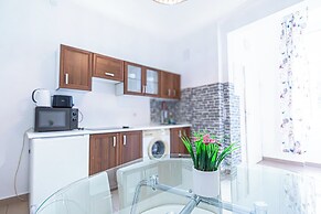 Affordable Stay Near Wiener Stadthalle