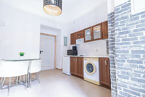 Affordable Stay Near Wiener Stadthalle