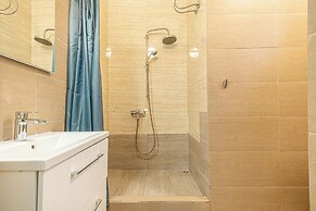 Affordable Stay Near Wiener Stadthalle