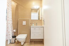 Affordable Stay Near Wiener Stadthalle