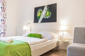 Affordable Stay Near Wiener Stadthalle