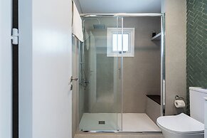 Hazel 2-BR Apt. & Balcony in Larnaca
