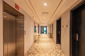 Grand Continent Hotel Dubai