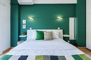 Oracle 2-BR Apt. & Balcony in Larnaca