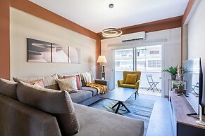 Oracle 2-BR Apt. & Balcony in Larnaca