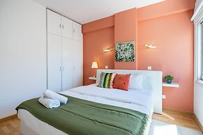 Oracle 2-BR Apt. & Balcony in Larnaca