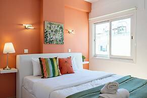 Oracle 2-BR Apt. & Balcony in Larnaca