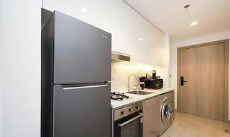 Stylish Riviera Studio Near Downtown