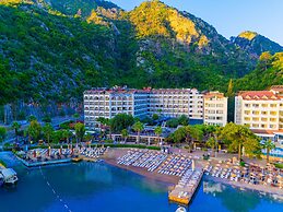 Golmar Beach& Spa Hotel