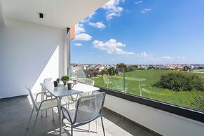 Ivory 1-BR Apt. & Balcony in Aradipou