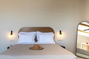 Althea Anafi Suites