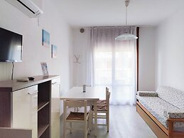 Flat With Balcony on the Seafront