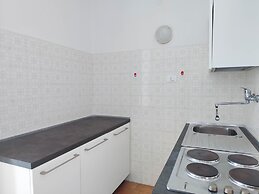 Cozy Studio Near Beach With Pool
