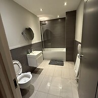 Crown Street Chic Retreat