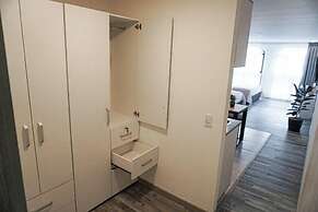 Hotel 86 Suites
