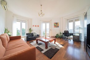 Aurelia Suite – Spacious W/ Ac & Danube View