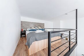 Secret Charming Studio