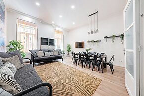 The Other Side - Spacious 3BR with Jacuzzi and Private Sauna
