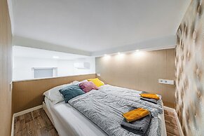 Casa Bella Apartments
