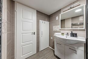 Casa Bella Apartments