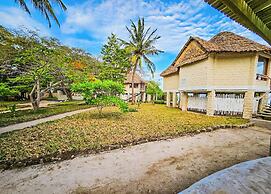 Coral Cove Diani Treehouses