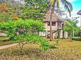 Coral Cove Diani Treehouses