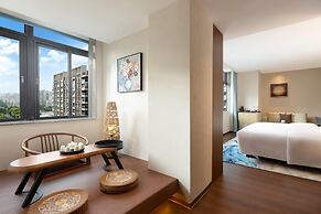 Ramada Encore By Wyndham Shantou Longhu
