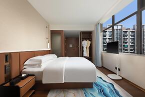 Ramada Encore By Wyndham Shantou Longhu