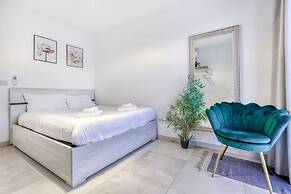 Central Msida Modern Bright Comfortable