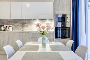Central Msida Modern Bright Comfortable