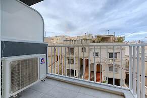 Central Msida Modern Bright Comfortable
