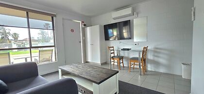Albatross Motor Inn
