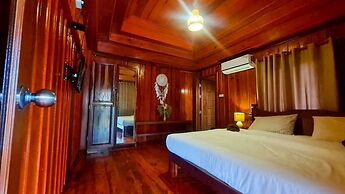 Teak House Lanta