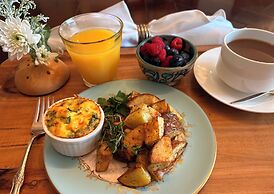 The Susie Pearl Bed & Breakfast