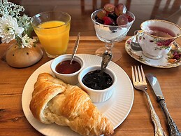 The Susie Pearl Bed & Breakfast
