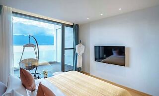 Dali Nanshenan Seaview Resort Villa