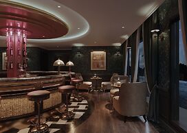 Aime'e Luxury Cruise