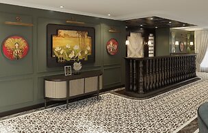 Aime'e Luxury Cruise