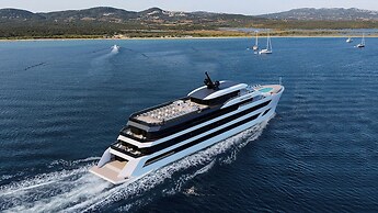 Aime'e Luxury Cruise