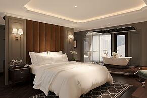 Aime'e Luxury Cruise