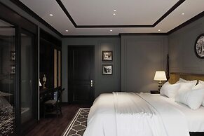 Aime'e Luxury Cruise