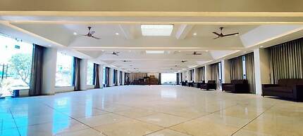 Vijaya Palace Resort