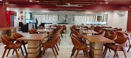 Vijaya Palace Resort