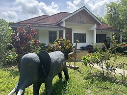 Diamond Coast Villa and Apartments
