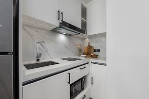 Kora Beachfront Suite by TropicLook