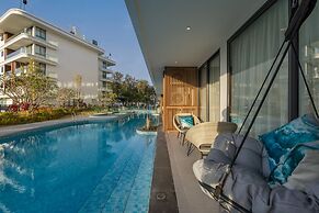 Kora Beachfront Suite by TropicLook