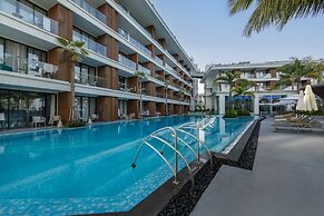 Kora Beachfront Suite by TropicLook